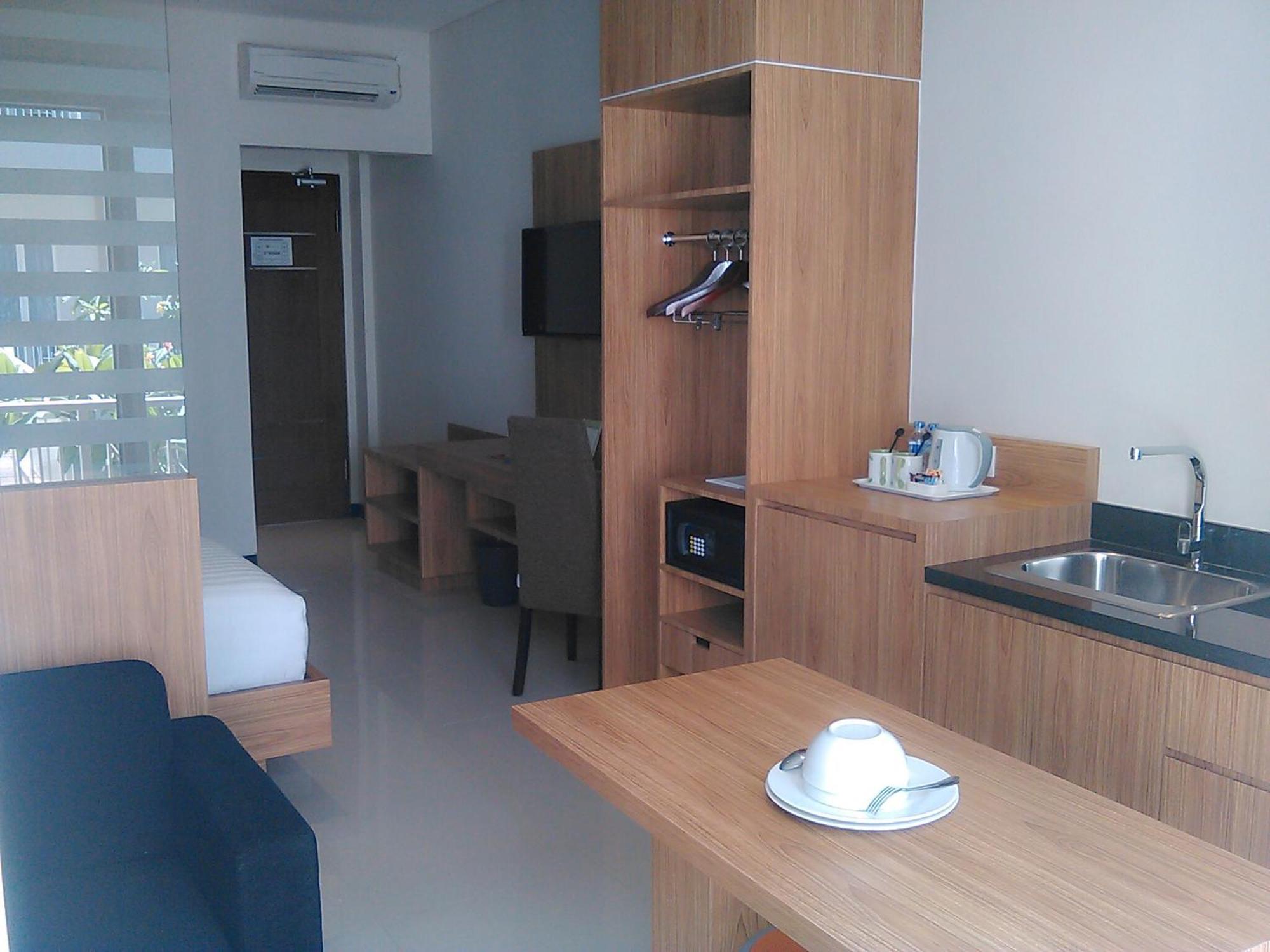 Choice Stay Hotel Denpasar Номер фото