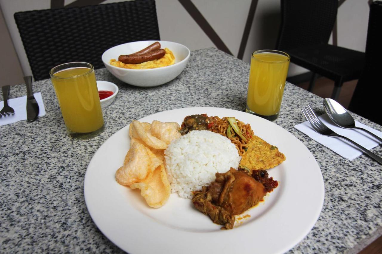 Choice Stay Hotel Denpasar Экстерьер фото